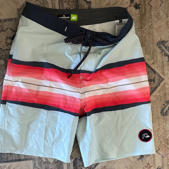 Quiksilver Men's Multicolor Board Shorts - Picture 1 of 2